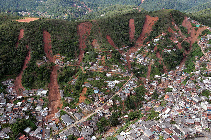 Heavy-rain-in-Brazil1