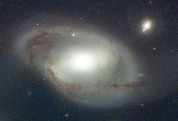 Ngc4319_quasar