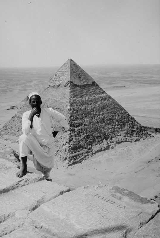 Photos of Ancient Egyptian Monuments More Than 100 Years Ago (2)