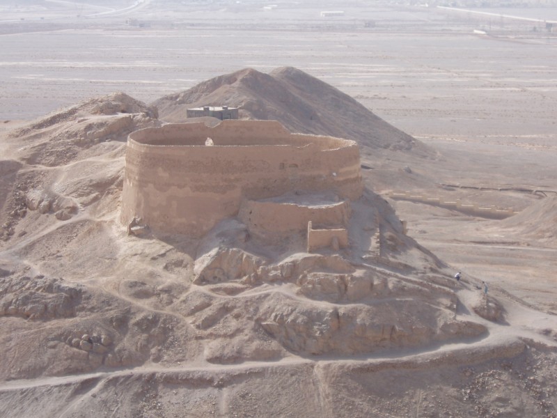 Zoroastrian_Towers_of_Silence_outside_Yazd,_Yazd_province,_Iran