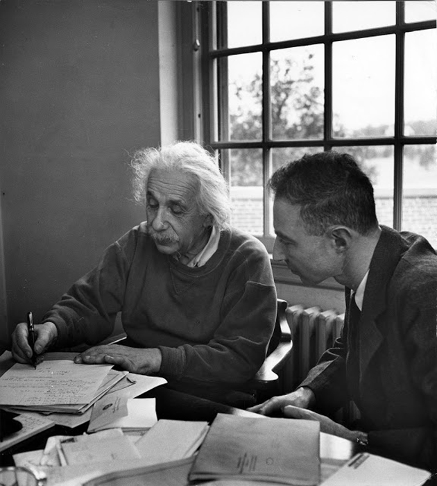 albert-einstein-10