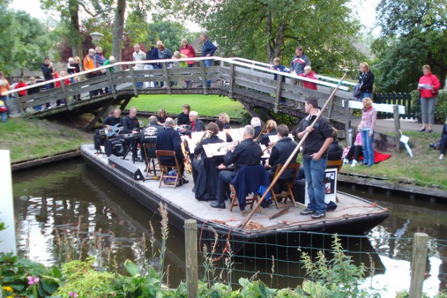 wcth_Giethoorn_-11-640x427
